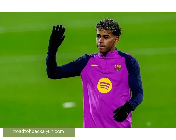 足球球星故事中的传奇人物继续激励年轻球员，展现出持续提升的竞争力。